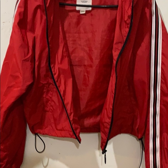 Hooded windbreaker - Picture 2 of 4